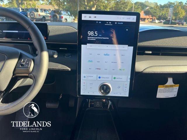 new 2025 Ford Mustang Mach-E car