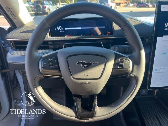 new 2025 Ford Mustang Mach-E car