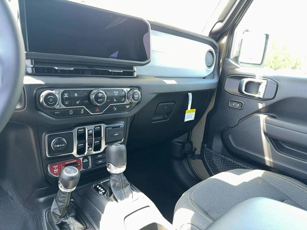 new 2025 Jeep Wrangler car, priced at $63,560
