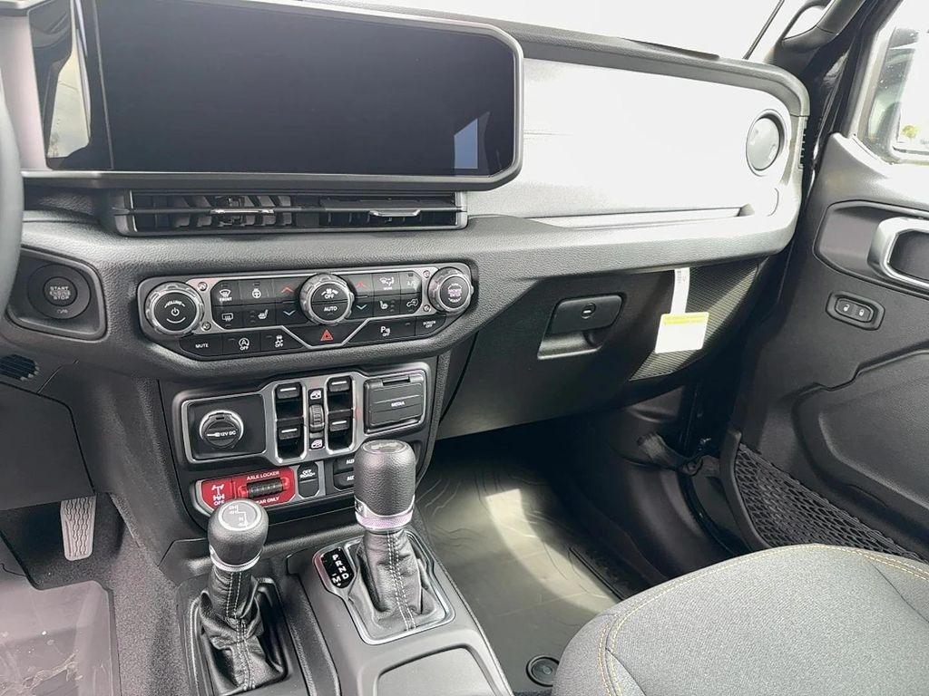 new 2025 Jeep Wrangler car, priced at $63,560