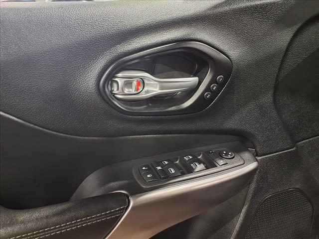 used 2021 Jeep Cherokee car, priced at $21,900