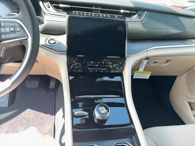 new 2025 Jeep Grand Cherokee car, priced at $52,935