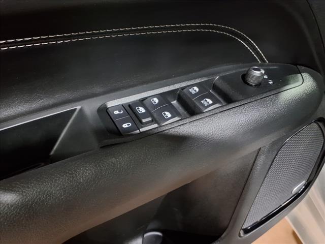 used 2022 Jeep Compass car, priced at $25,900