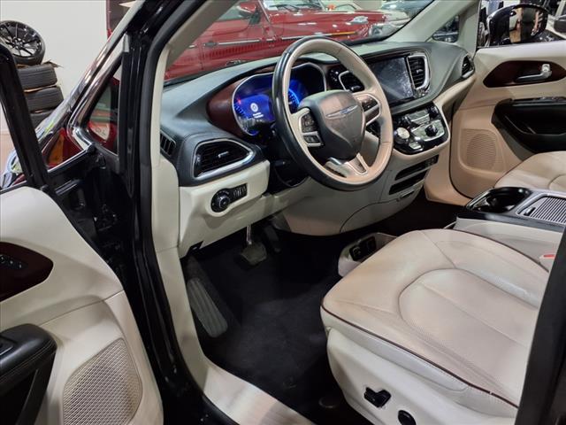 used 2020 Chrysler Pacifica car, priced at $20,920