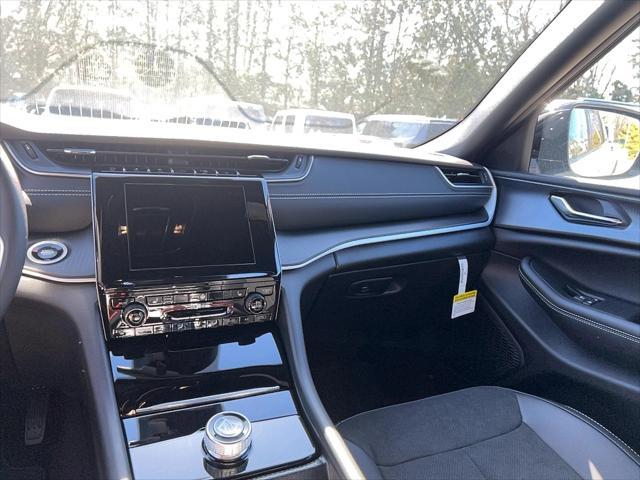 new 2025 Jeep Grand Cherokee L car, priced at $48,060