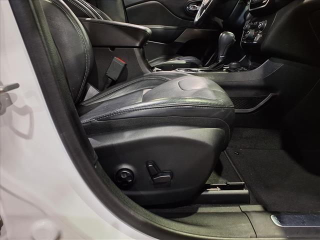 used 2019 Jeep Cherokee car, priced at $17,590