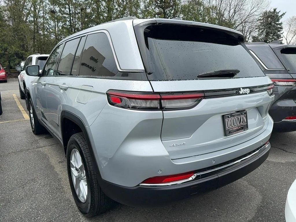 new 2025 Jeep Grand Cherokee car, priced at $44,170