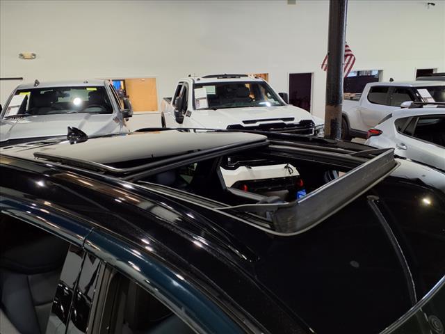 used 2023 Cadillac XT5 car, priced at $35,900