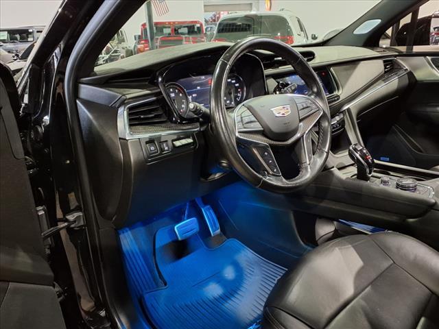 used 2023 Cadillac XT5 car, priced at $35,900