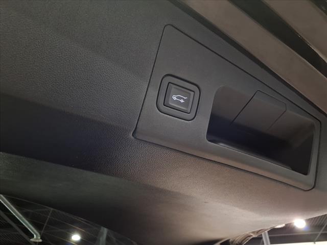 used 2023 Cadillac XT5 car, priced at $35,900