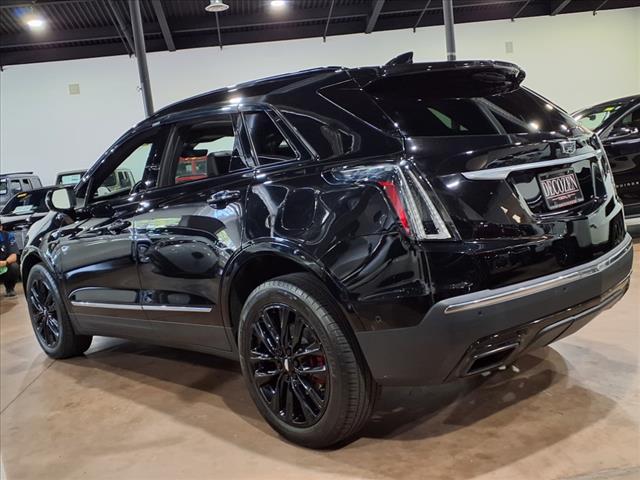 used 2023 Cadillac XT5 car, priced at $35,900