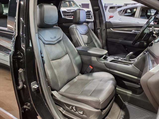 used 2023 Cadillac XT5 car, priced at $35,900