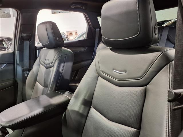 used 2023 Cadillac XT5 car, priced at $35,900