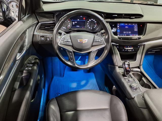used 2023 Cadillac XT5 car, priced at $35,900