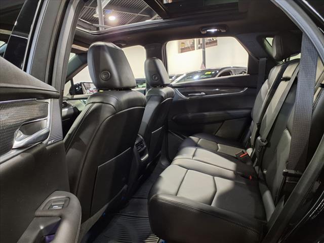 used 2023 Cadillac XT5 car, priced at $35,900