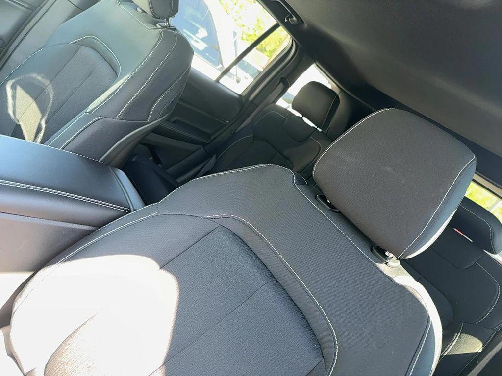 new 2025 Jeep Grand Cherokee car, priced at $44,595