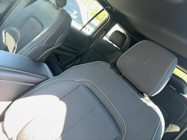 new 2025 Jeep Grand Cherokee car, priced at $44,595