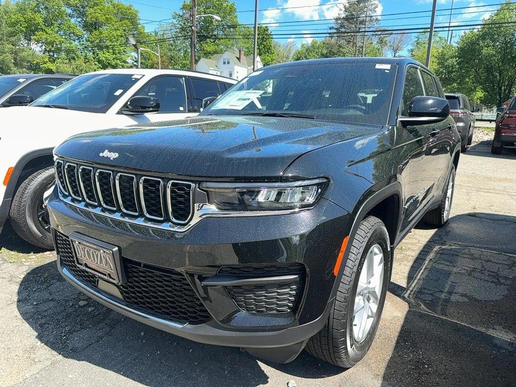 new 2025 Jeep Grand Cherokee car, priced at $44,595