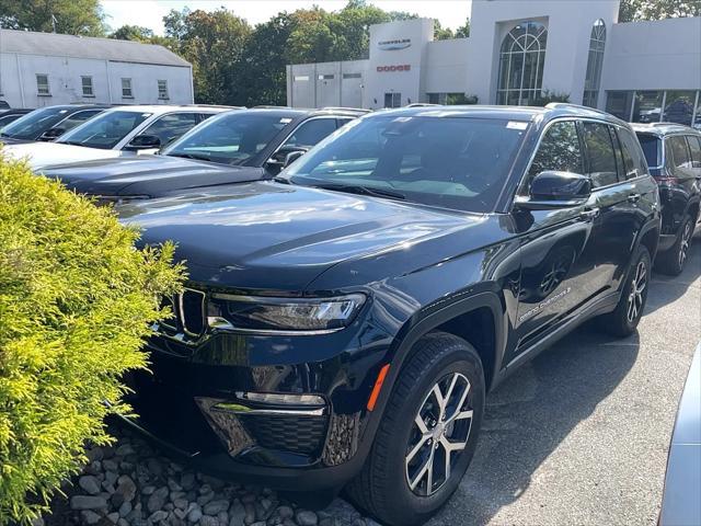 new 2025 Jeep Grand Cherokee car, priced at $49,810