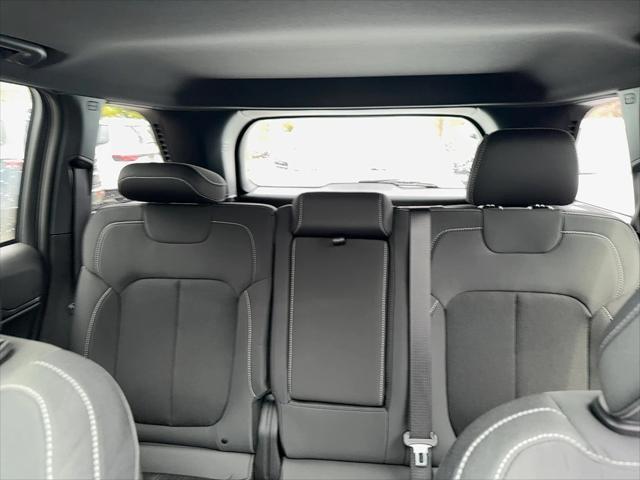 new 2025 Jeep Grand Cherokee car, priced at $44,395