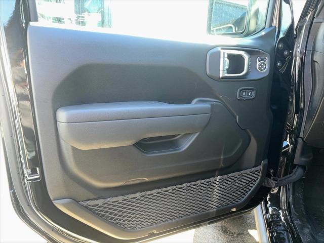 new 2025 Jeep Wrangler car, priced at $62,855