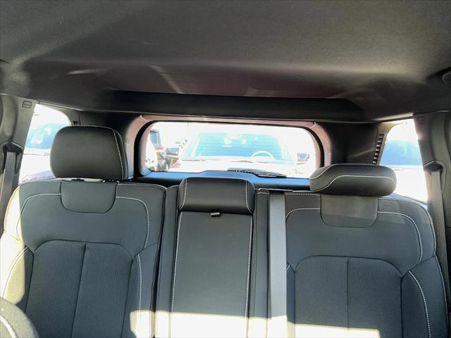 new 2025 Jeep Grand Cherokee car, priced at $44,395