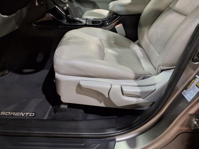 used 2015 Kia Sorento car, priced at $7,900