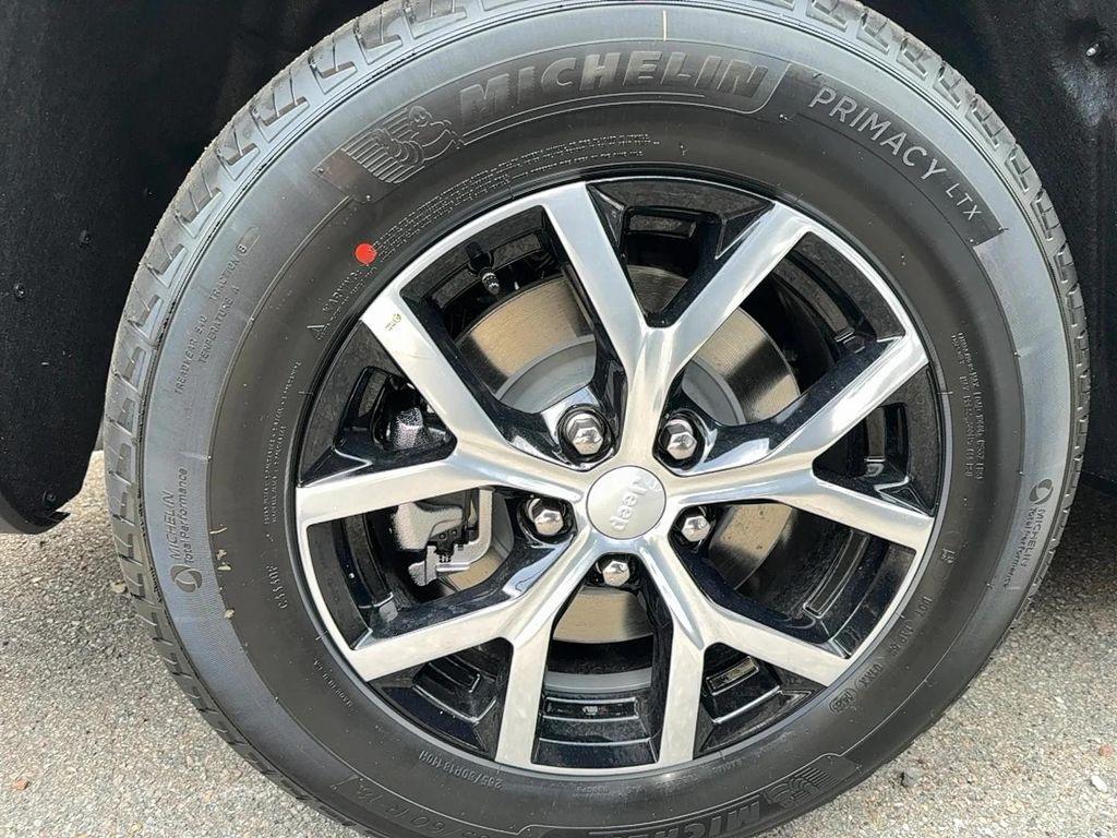 new 2025 Jeep Grand Cherokee L car, priced at $52,110