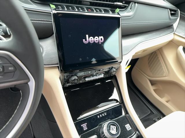 new 2025 Jeep Grand Cherokee car, priced at $52,935