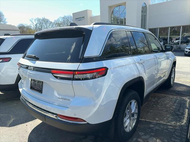 new 2025 Jeep Grand Cherokee car, priced at $44,000