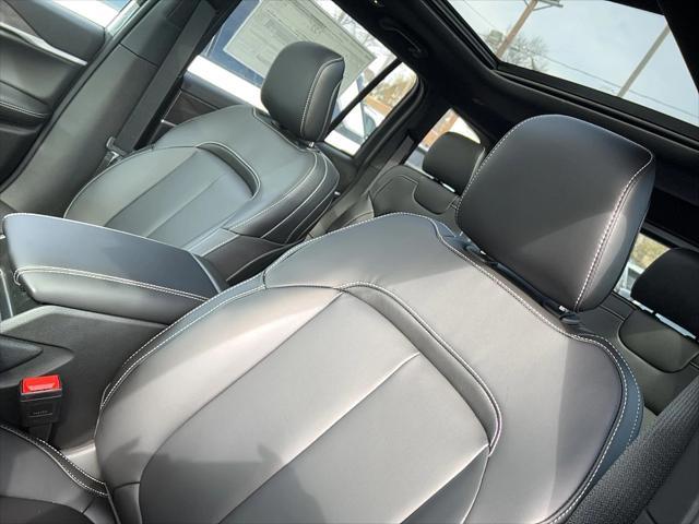 new 2025 Jeep Grand Cherokee car, priced at $50,235