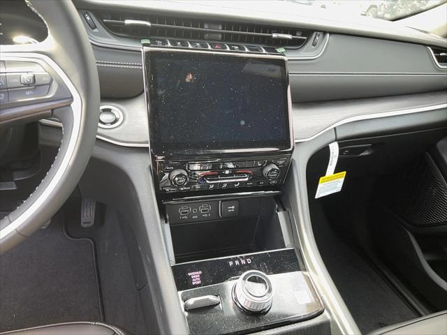 new 2025 Jeep Grand Cherokee car, priced at $50,235