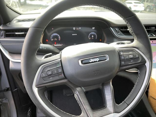 new 2025 Jeep Grand Cherokee car, priced at $50,235