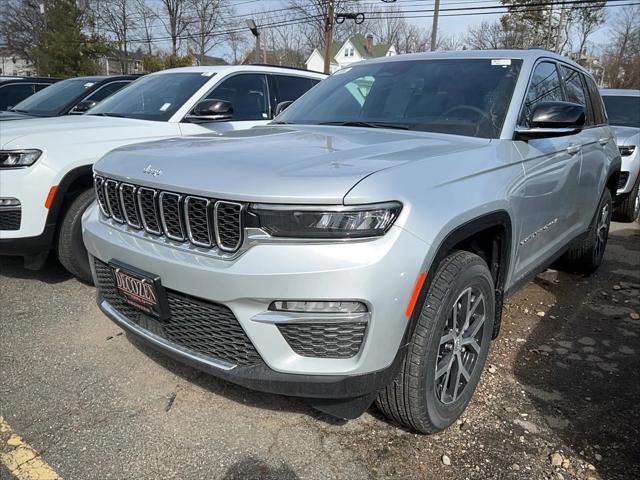 new 2025 Jeep Grand Cherokee car, priced at $50,235