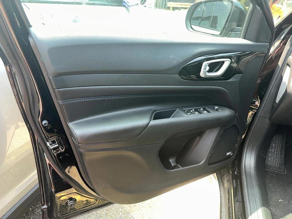new 2025 Jeep Compass car, priced at $37,830