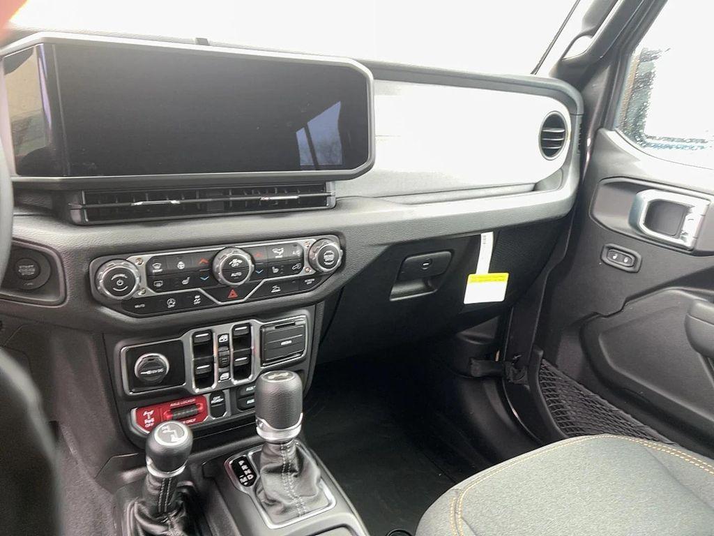 new 2025 Jeep Wrangler car, priced at $58,320
