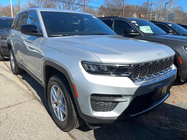 new 2025 Jeep Grand Cherokee car, priced at $44,395