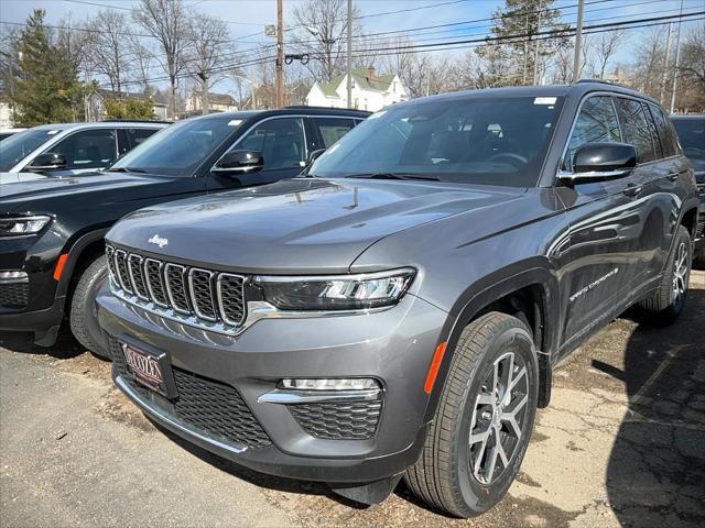 new 2025 Jeep Grand Cherokee car, priced at $50,235