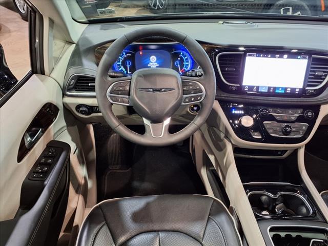 used 2023 Chrysler Pacifica Hybrid car, priced at $38,999