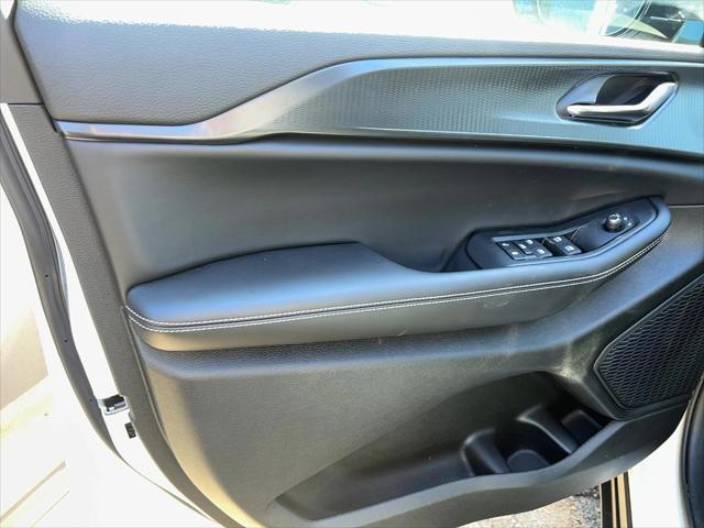 new 2025 Jeep Grand Cherokee car, priced at $46,360