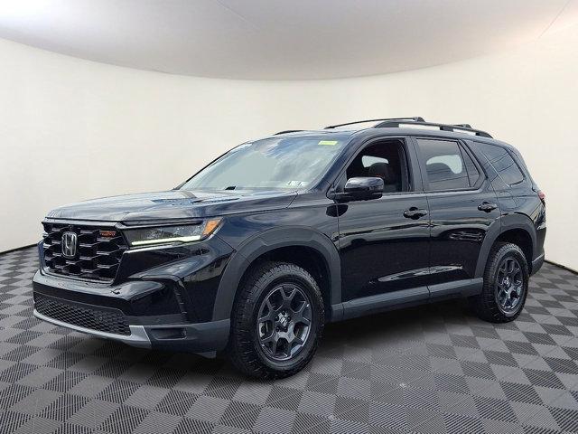 used 2025 Honda Pilot car, priced at $48,931