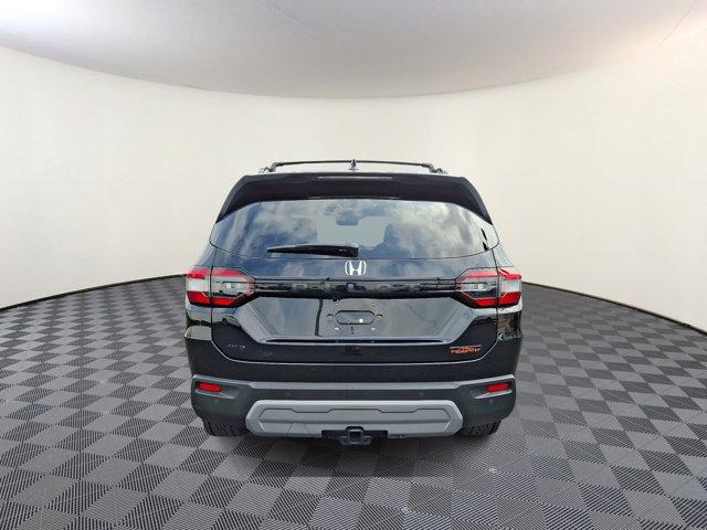 used 2025 Honda Pilot car, priced at $48,931