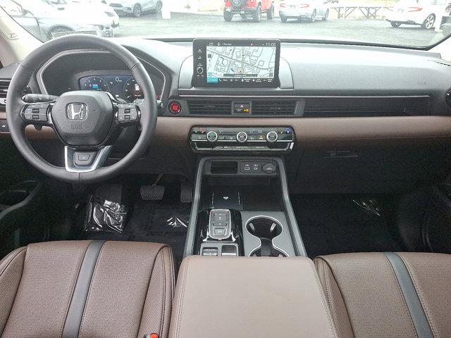used 2025 Honda Pilot car, priced at $54,531