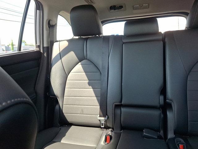 used 2021 Toyota Highlander car, priced at $27,999