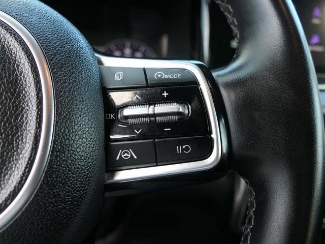 used 2022 Kia Sorento Hybrid car, priced at $25,000