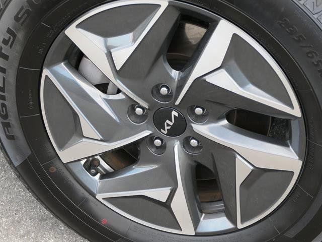 used 2022 Kia Sorento Hybrid car, priced at $25,000