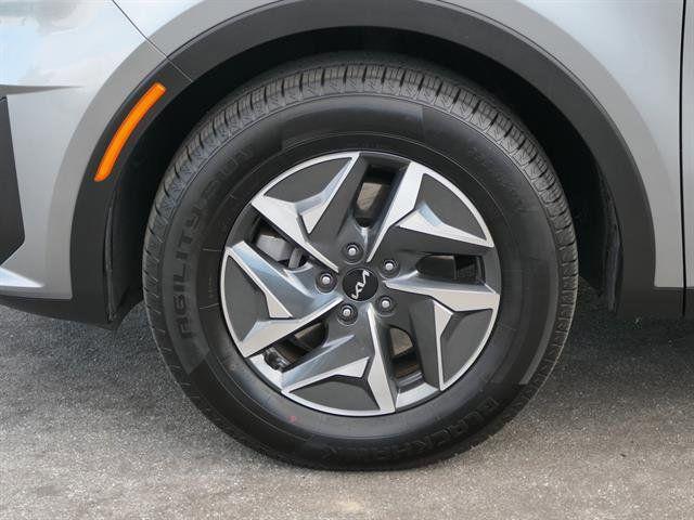 used 2022 Kia Sorento Hybrid car, priced at $25,000