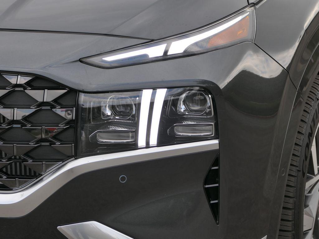 used 2023 Hyundai Santa Fe car, priced at $29,000