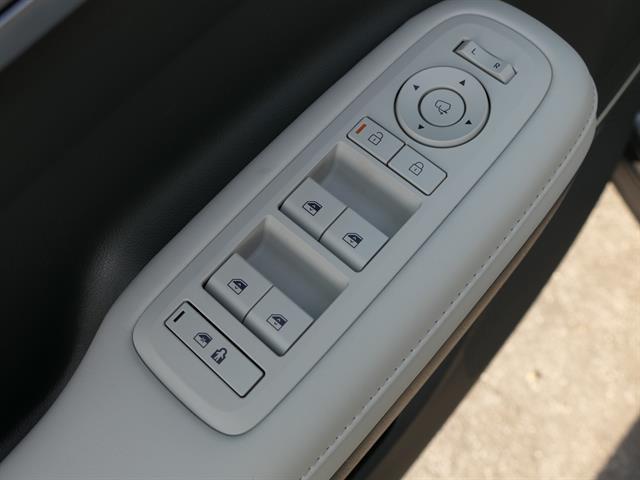 new 2025 Hyundai Santa Fe car, priced at $48,194