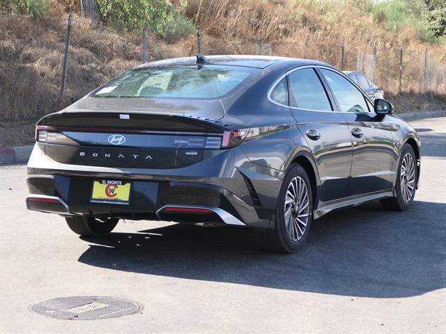 new 2025 Hyundai Sonata Hybrid car, priced at $36,140